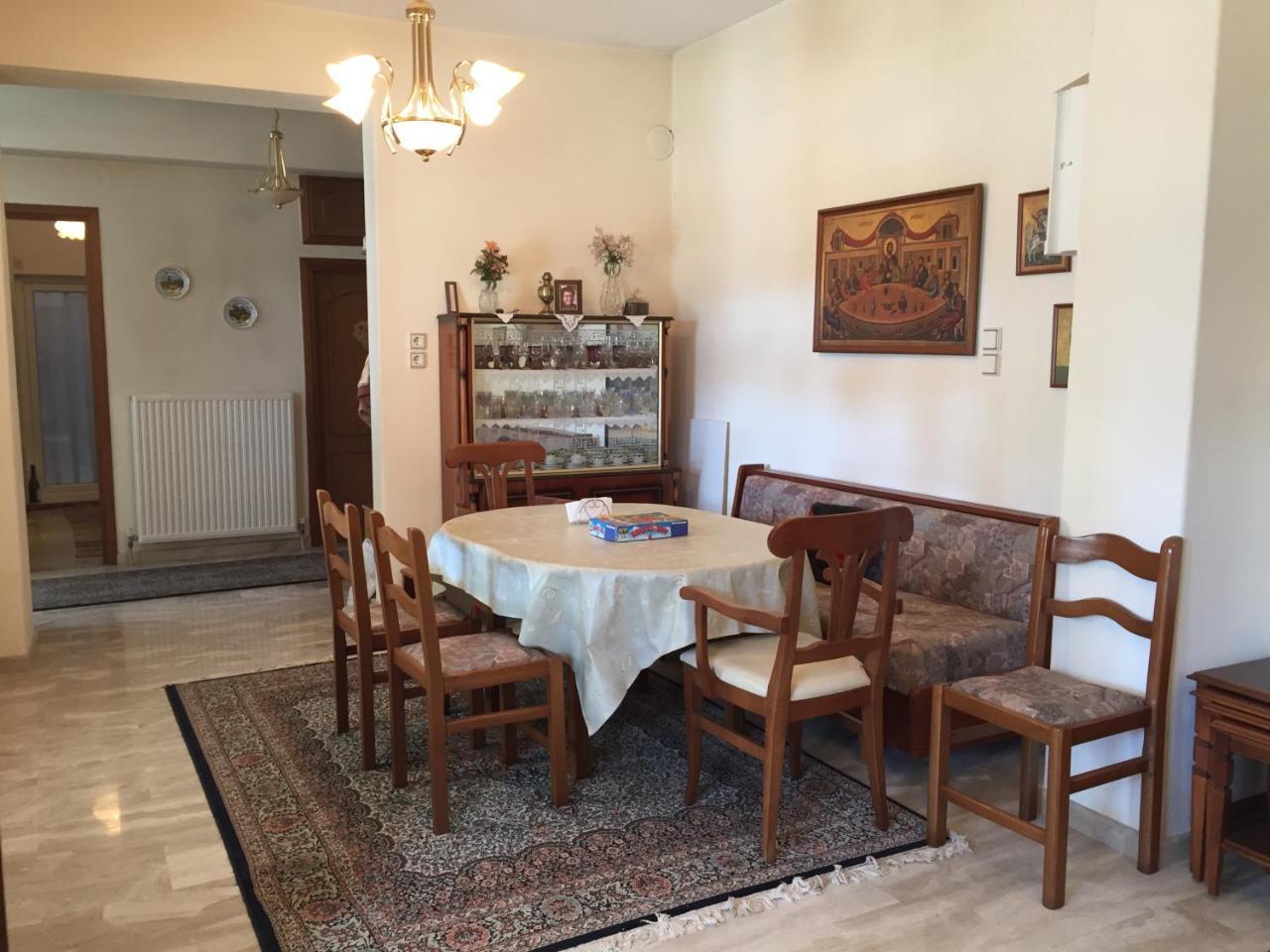 Apartment Korinos Mama Machi Bagian luar foto