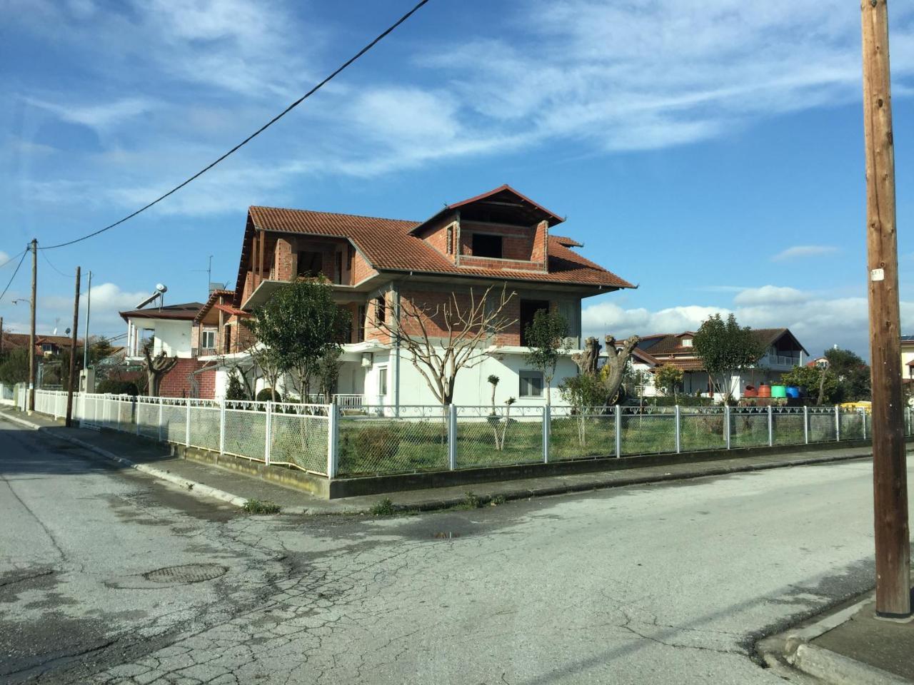 Apartment Korinos Mama Machi Bagian luar foto