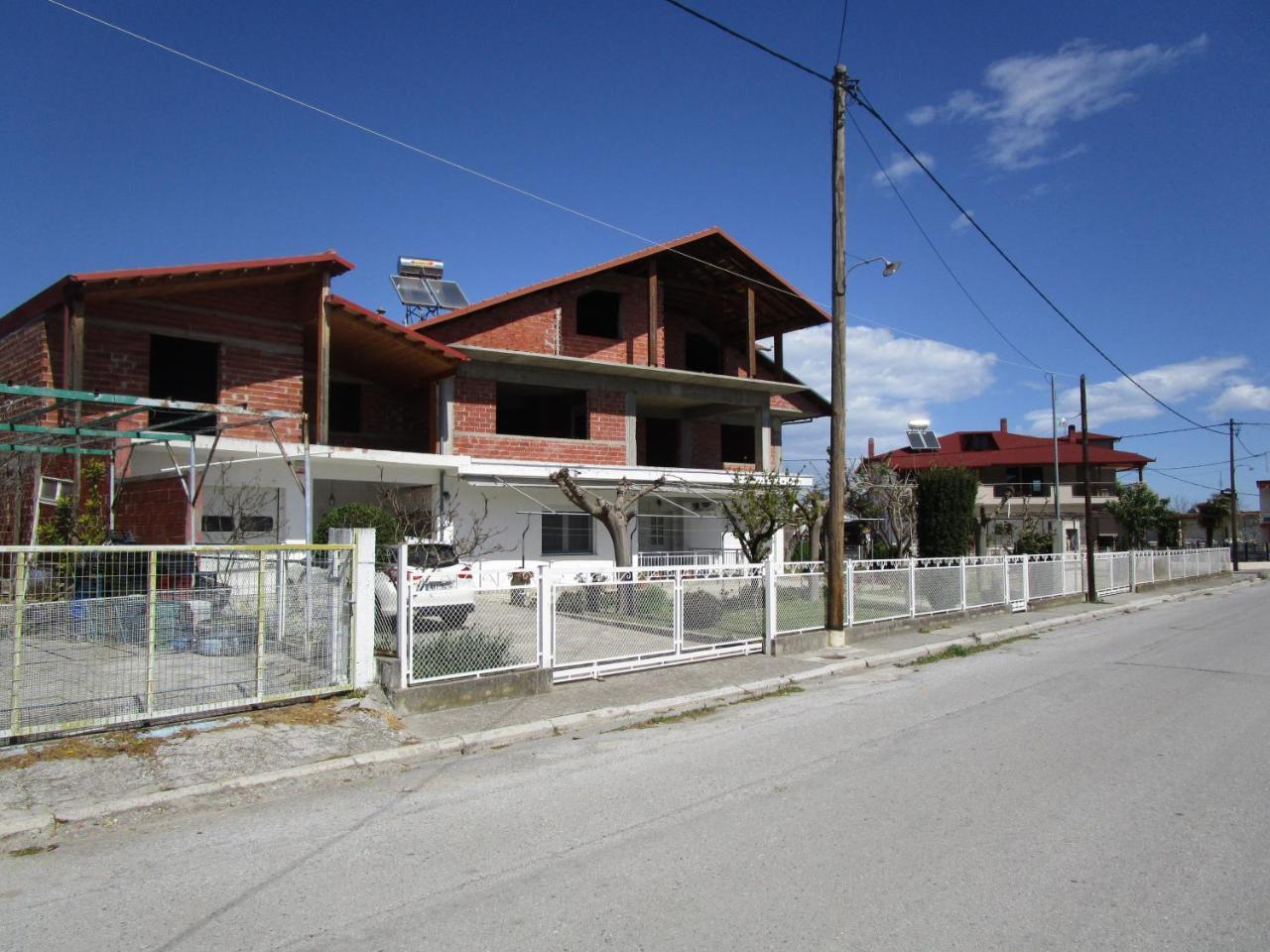 Apartment Korinos Mama Machi Bagian luar foto