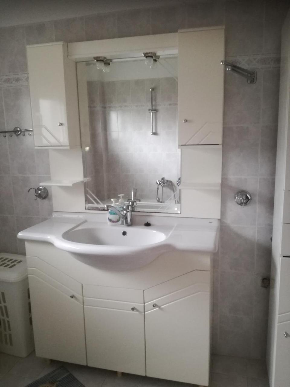 Apartment Korinos Mama Machi Bagian luar foto